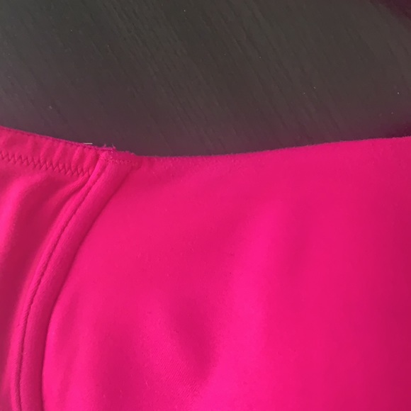 Victoria’s Secret classic bright pink bra EUC - Picture 3 of 8
